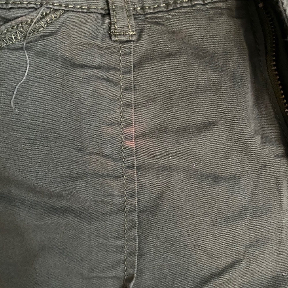 Two capris - Picture 6 of 8